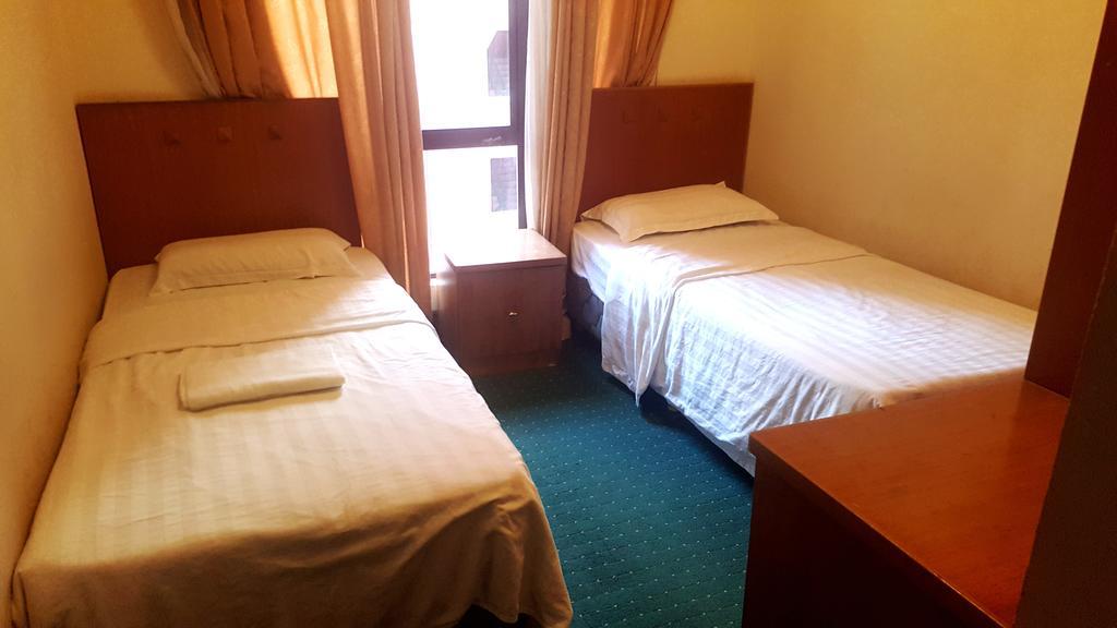 Homestay Marina Court Kota Kinabalu Exteriör bild