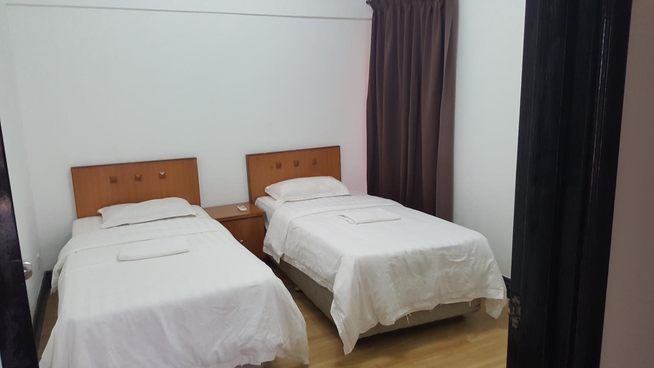 Homestay Marina Court Kota Kinabalu Exteriör bild