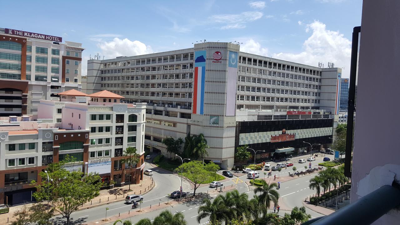Homestay Marina Court Kota Kinabalu Exteriör bild